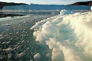 Eqip: Greenland, Ilulissat, Setting midnight sun