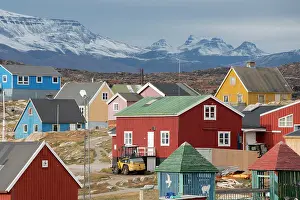 Housing: Greenland, Nuussuaq Peninsula, Disko Bay