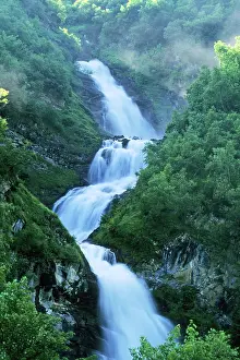 Cascading: Gross Glockner National Park - mountain stream