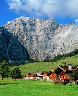 Huts: Grosser Ahornboden, Eng, Grubenkarspitze, Karwendel