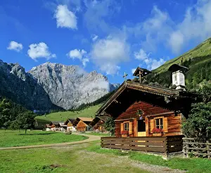 Huts: Grosser Ahornboden, Eng, Grubenkarspitze, Karwendel