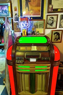 Neon: Hackberry General Store, Hackberry, U.S. Route 66
