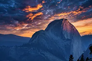 Yosemite: Half Dome, granite mountain, round shapes, sunse