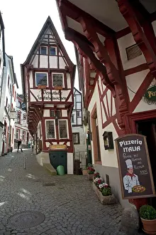 Shops: Half timbered Houses - and shops in market square