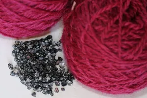 Wools: Hank of Sheep wool dyed craftsmen Orbey France