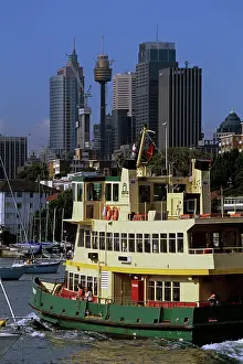 Quay: Harbour ferry approaching Circular Quay