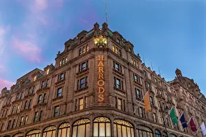 Shop: Harrods Department Store, blue hour, London, Great
