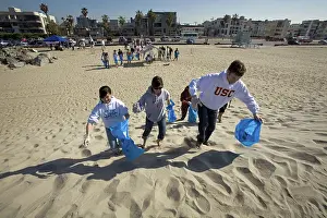 Recycling: Heal the Bay Clean-up, Venice Beach
