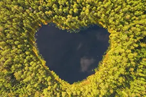 Romantic: Heart lake Sweden