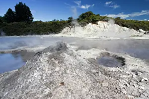 Zeland: Hell's Gate / Tikitere geothermal reserve - mud