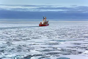 Ships: Henry Larsen Icebreaker Ship Canadian Coast
