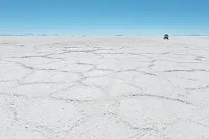 Grouping: Hexagonal Formations, Salar de Uyuni, Uyuni, Department