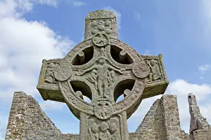 Crosses: High Cross, Round Cross, Clonmacnoise, County Offaly