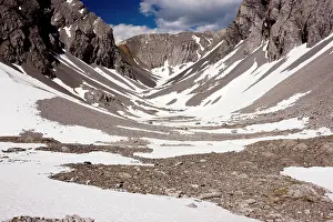 Chester: High Rocky tundra in three lakes valley, above