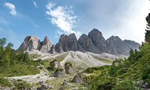 Hiker: Hiking trail to the Geisler Alm, Villn&, x1b3cf4;al