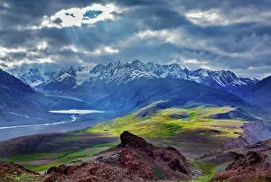 Pradesh: Himalayan landscape near Chandra Tal lake with sun