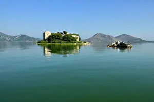 Fortifications: Historic Ottoman fortress on Grmozur Island, Lake