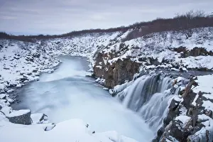 Hlauptungufoss: Hlauptungufoss Waterfall winter
