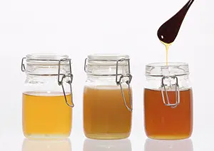 Jars: Honey - in jars in studio