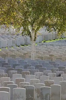Cemetry: Hooge Crater Cemetry - Commonwealth War Graves