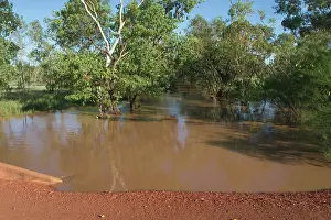 Hooker: Hooker River at Lajamanu