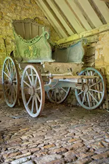 Cotswolds: Horse-drawn carriage from Charles Wade's collection