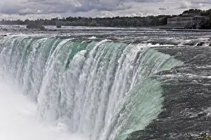 Ontario: The Horseshoe Falls at Niagara Falls, Ontario, Canada