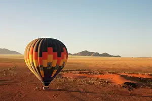 Shortly: Hot-air balloon shortly before take-off in the