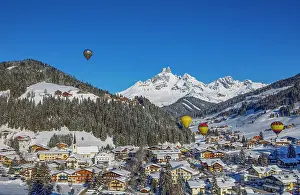 Ride: Hot air balloons, Filzmoos in winter with mountain