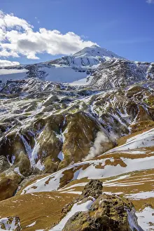 Thermal: Hot spring area Hveradalir and behind it Mount M~nir