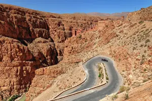 Gorges: Hotel and restaurant above the Dades Gorge, Atlas