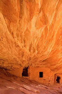 Alcove: House on Fire Ruin - ancient puebluan dwelling