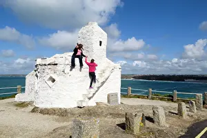 Headlands: Huer's Hut - Newquay