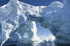 Melted: Huge Antarctic Iceberg