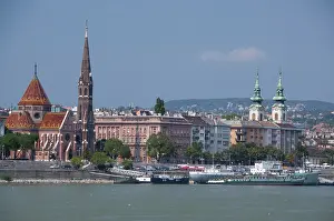 Duna: Hungary, capital city of Budapest. View
