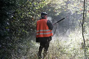 Guns: Hunter - with gun watching for game