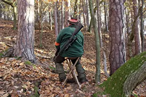 Guns: Hunter - sitting watching for game