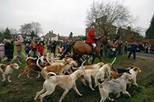 Crowds: Hunting - Bicester and Whaddon Christmas Chase Hunt