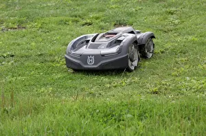 Model: Husqvarna 535 AWD Robotic Cordless Commercial Automower