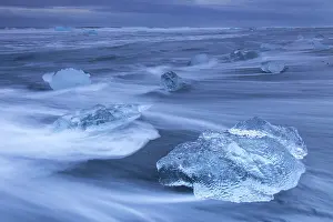 Lavasand: Ice on the beach