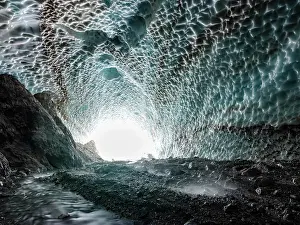Berchtesgaden: Ice chapel with meltwater stream, ice field at the