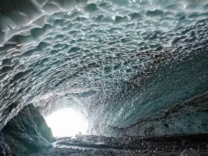 Berchtesgaden: Ice chapel with meltwater stream, ice field at the