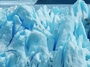 Moreno: Ice, detail, Perito Moreno glacier, region of El