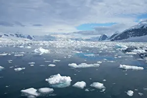 Strewn: Ice Strewn Bay