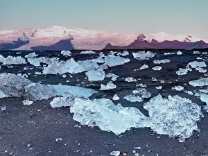 Environmentalism: Iceberg formation on the beach at Jokulsarlon