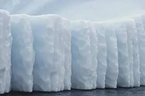 Design: Iceberg, Newfoundland