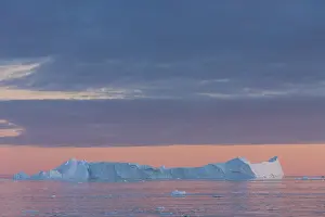 Floes: Iceberg at sunset - Ilulissat Icefjord - Greenland