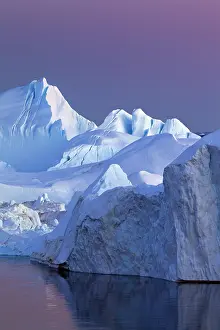 Disko: Icebergs at sunset in the Kangia icefjord, Disko-Bay