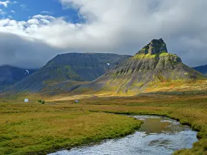 Westfjord: Iceland. Keldudalur and Gjalpardalur in Dyrafjordur during