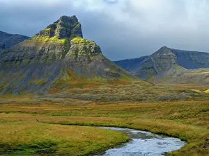 Westfjord: Iceland. Keldudalur and Gjalpardalur in Dyrafjordur during